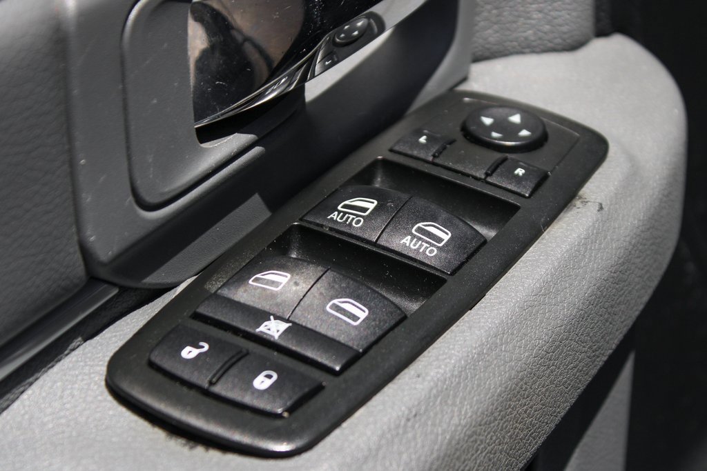 Used 2014 RAM 3500 Big Horn w/ Black Appearance Group image 14