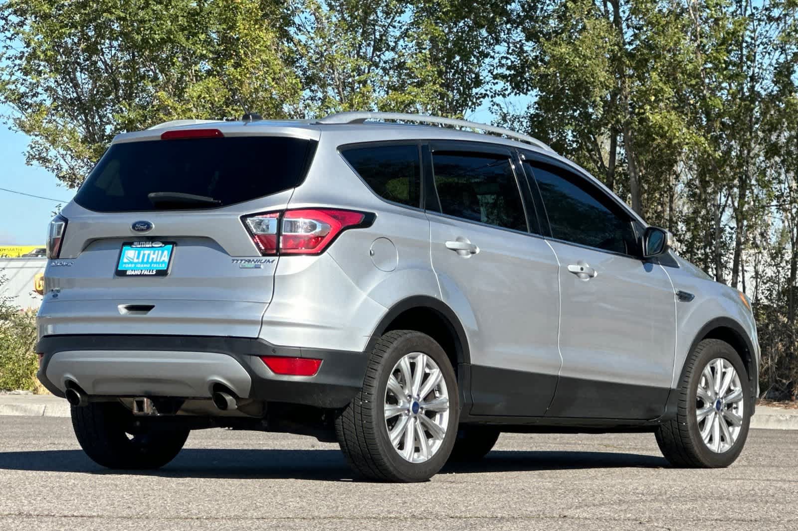 Used 2017 Ford Escape Titanium AWD/4WD image 2