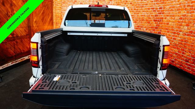 Certified 2025 Nissan Frontier SV w/ SV Convenience Package AWD/4WD image 44