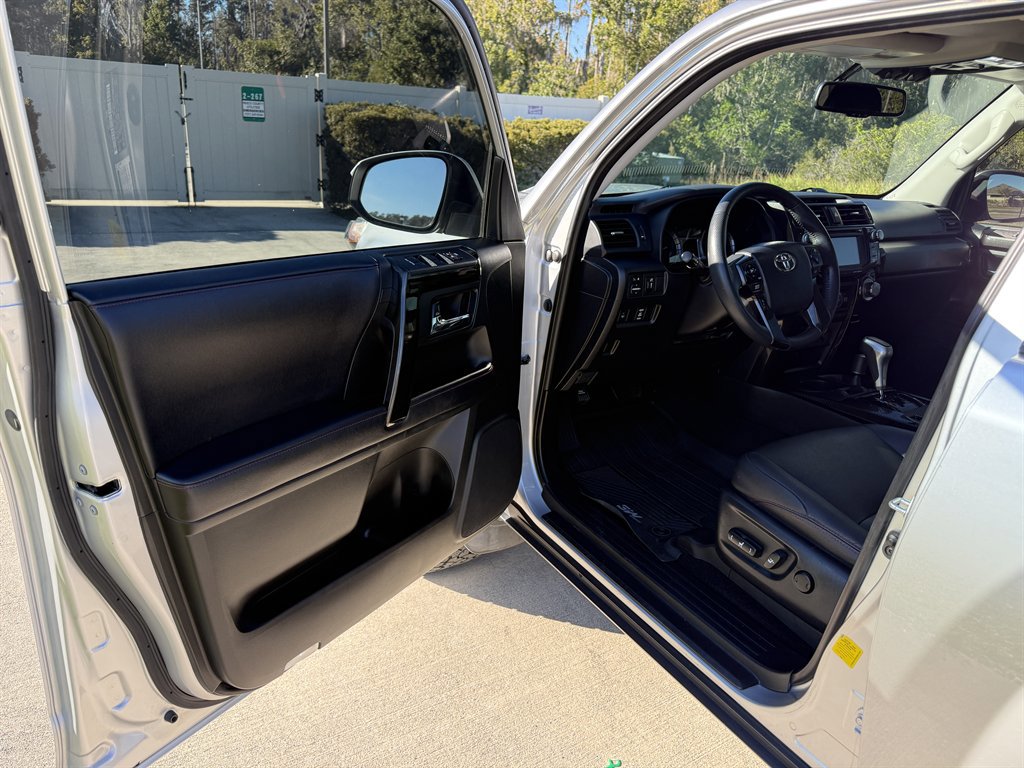 Used 2019 Toyota 4Runner TRD Off-Road Premium image 9