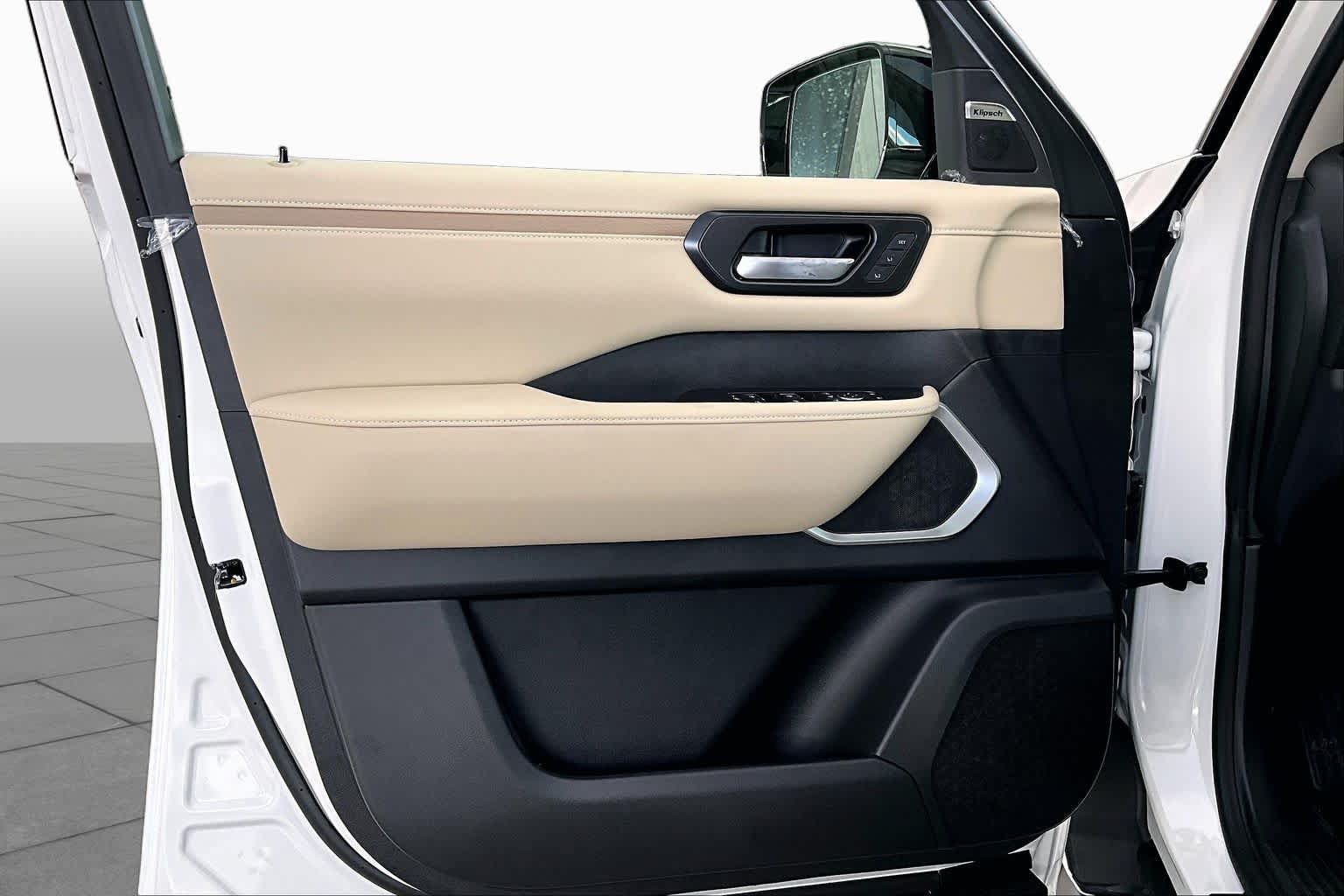 New 2026 Nissan Armada Platinum RWD image 13