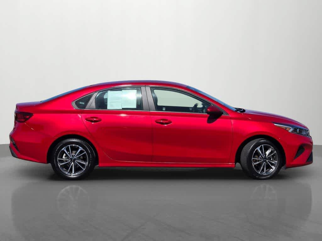 Used 2023 Kia Forte LXS FWD image 7