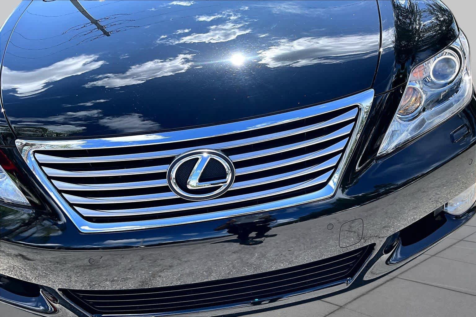 Used 2012 Lexus LS 460 AWD w/ Luxury Value Edition image 29