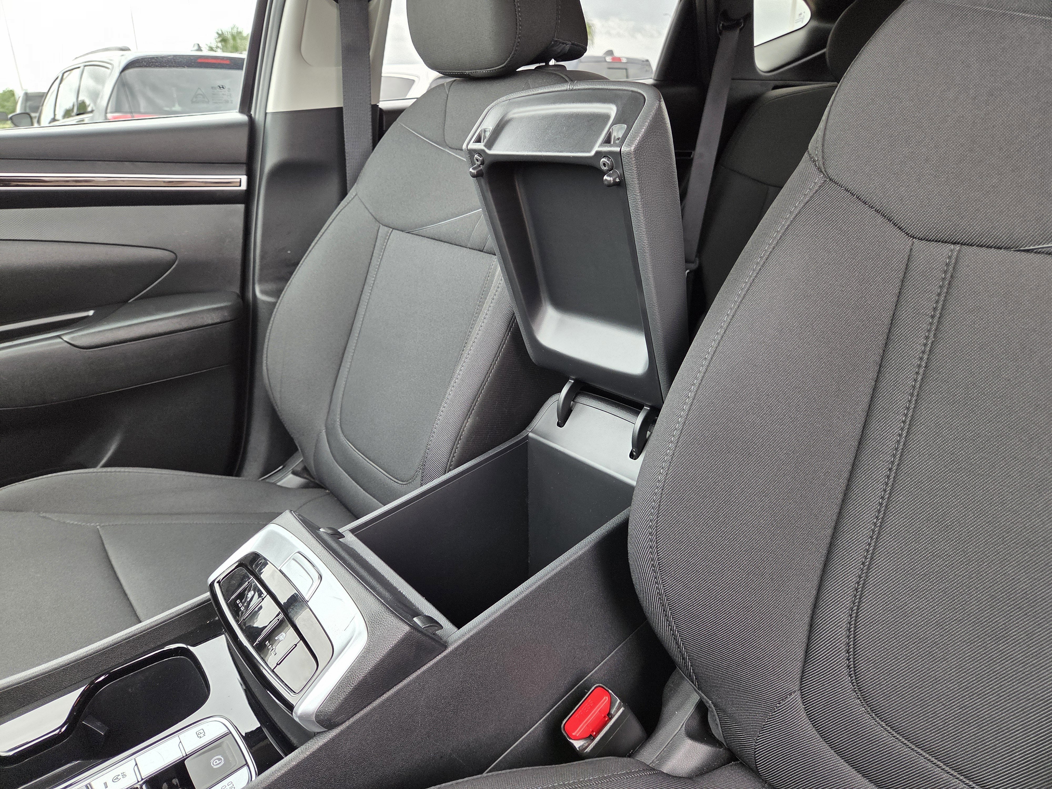 Used 2022 Hyundai Tucson SEL w/ Cargo Package FWD image 29