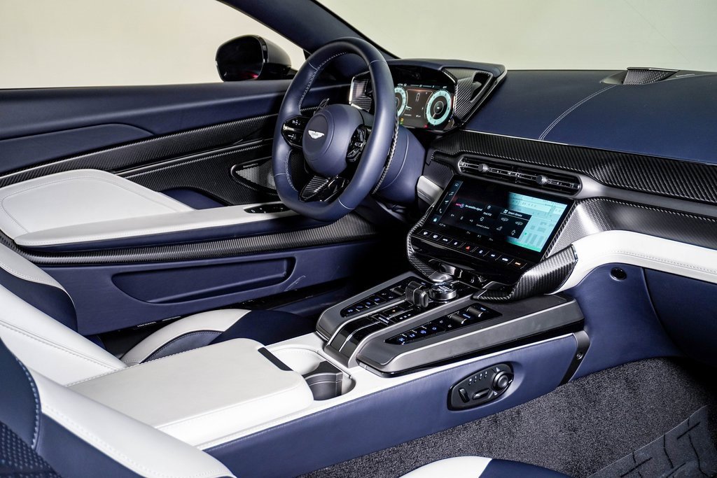 New 2025 Aston Martin Vanquish image 16