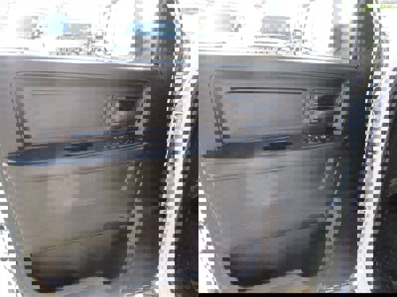 Used 2022 RAM 3500 Tradesman w/ Chrome Appearance Group image 17