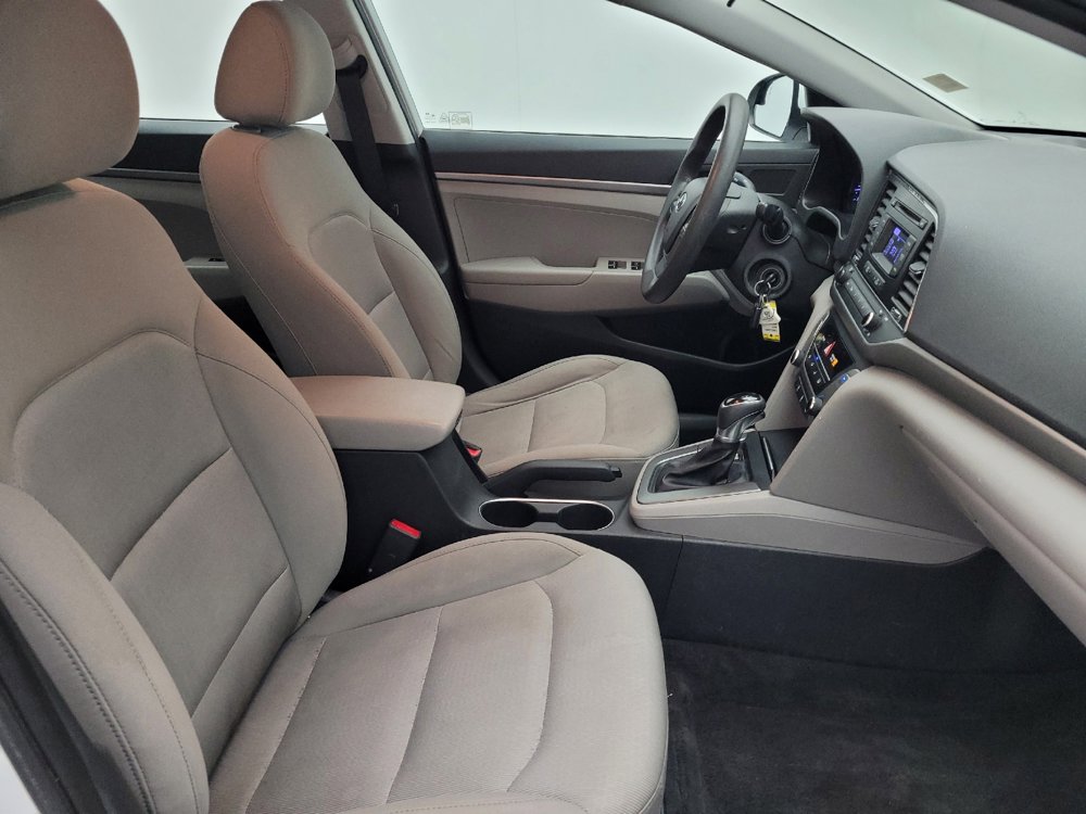 Used 2017 Hyundai Elantra SE image 21