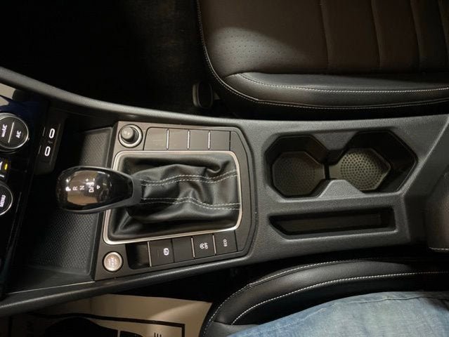 Certified 2023 Volkswagen Jetta SE w/ Panoramic Sunroof Package FWD image 20