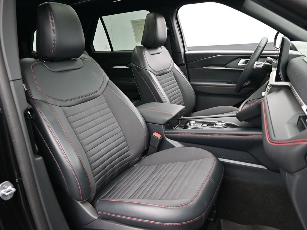 New 2025 Ford Explorer ST-Line w/ Premium Package image 36