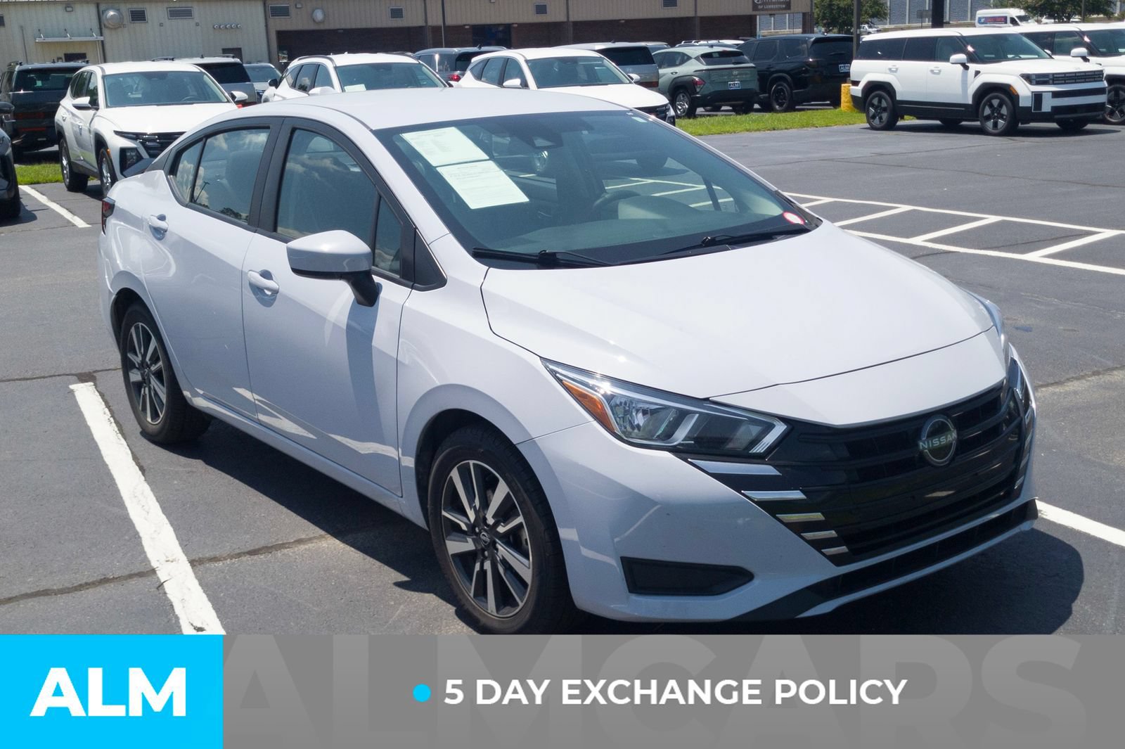 Used 2024 Nissan Versa SV FWD image 3
