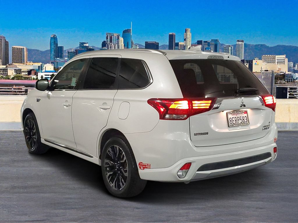 Used 2018 Mitsubishi Outlander GT AWD/4WD image 5
