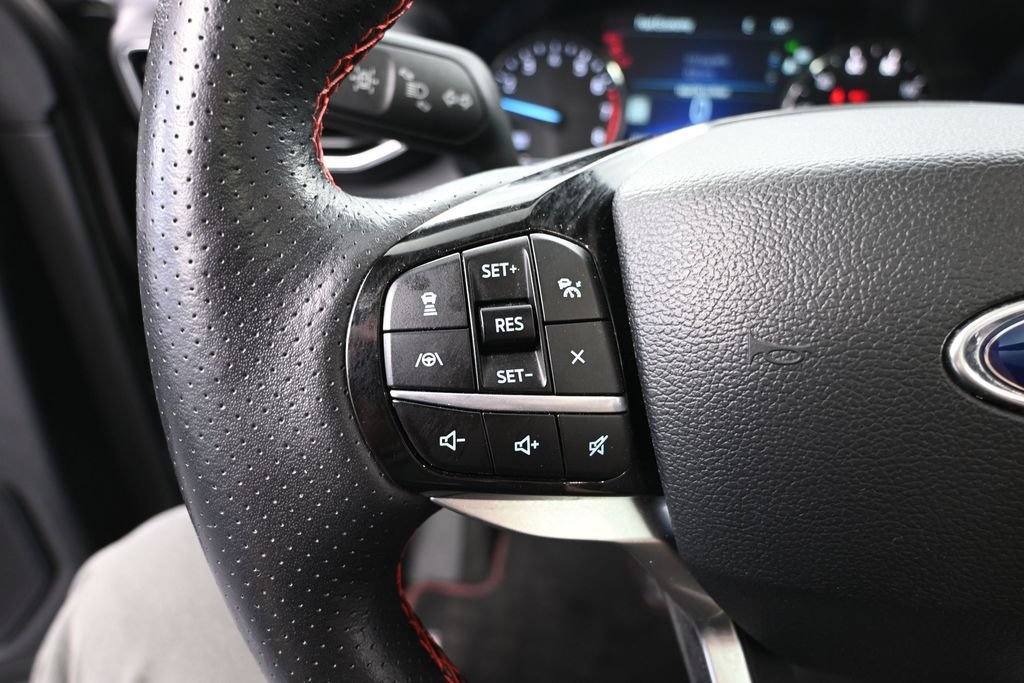 Used 2023 Ford Explorer ST-Line AWD/4WD image 29
