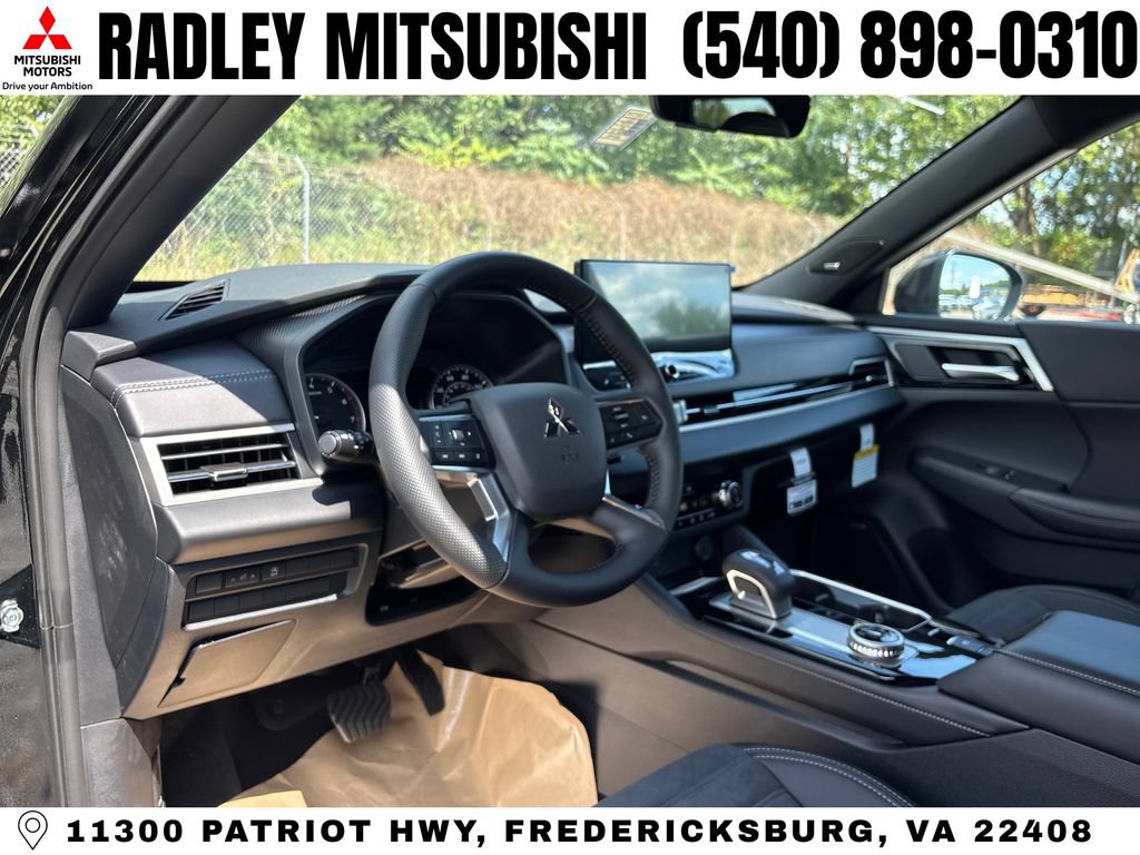 New 2026 Mitsubishi Outlander LE AWD/4WD image 4
