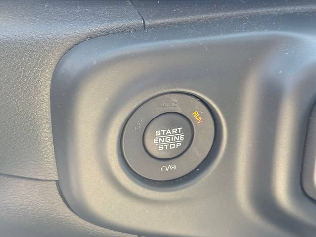Used 2023 Jeep Gladiator Mojave w/ LED Lighting Group AWD/4WD image 16
