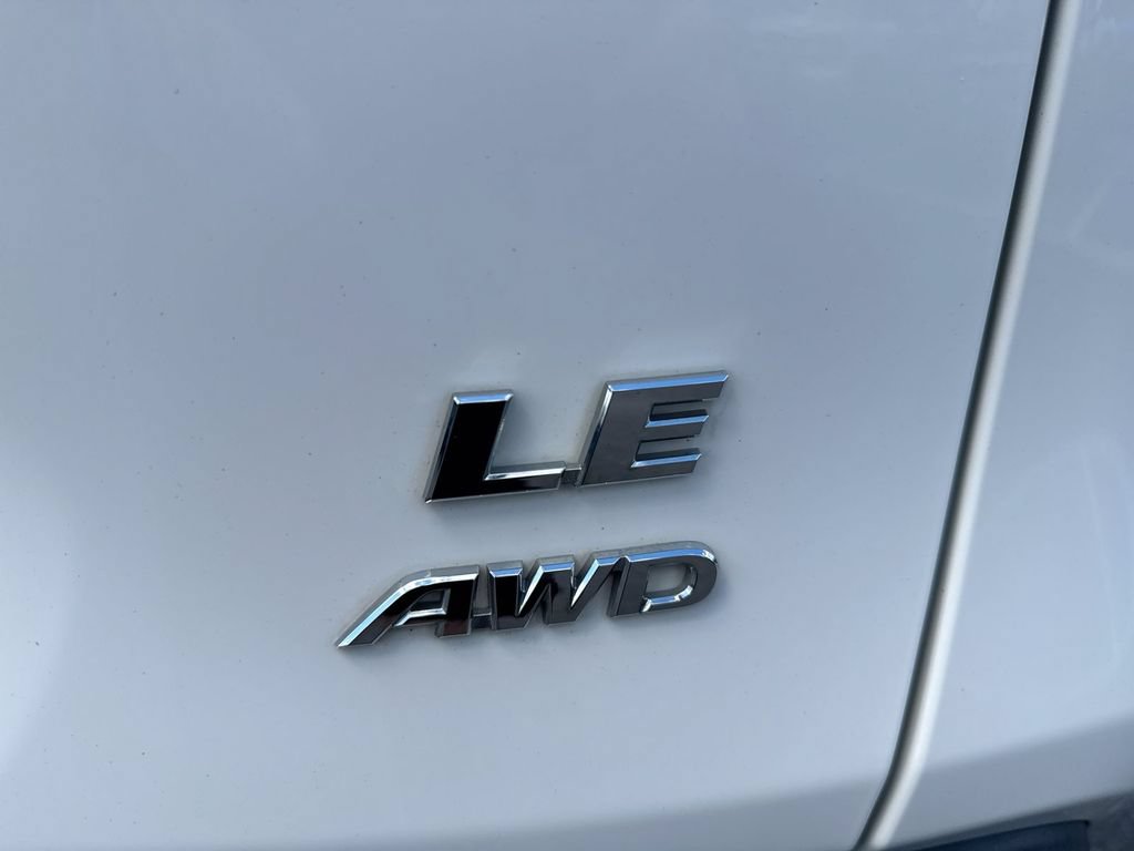 Used 2019 Toyota RAV4 LE AWD/4WD image 25