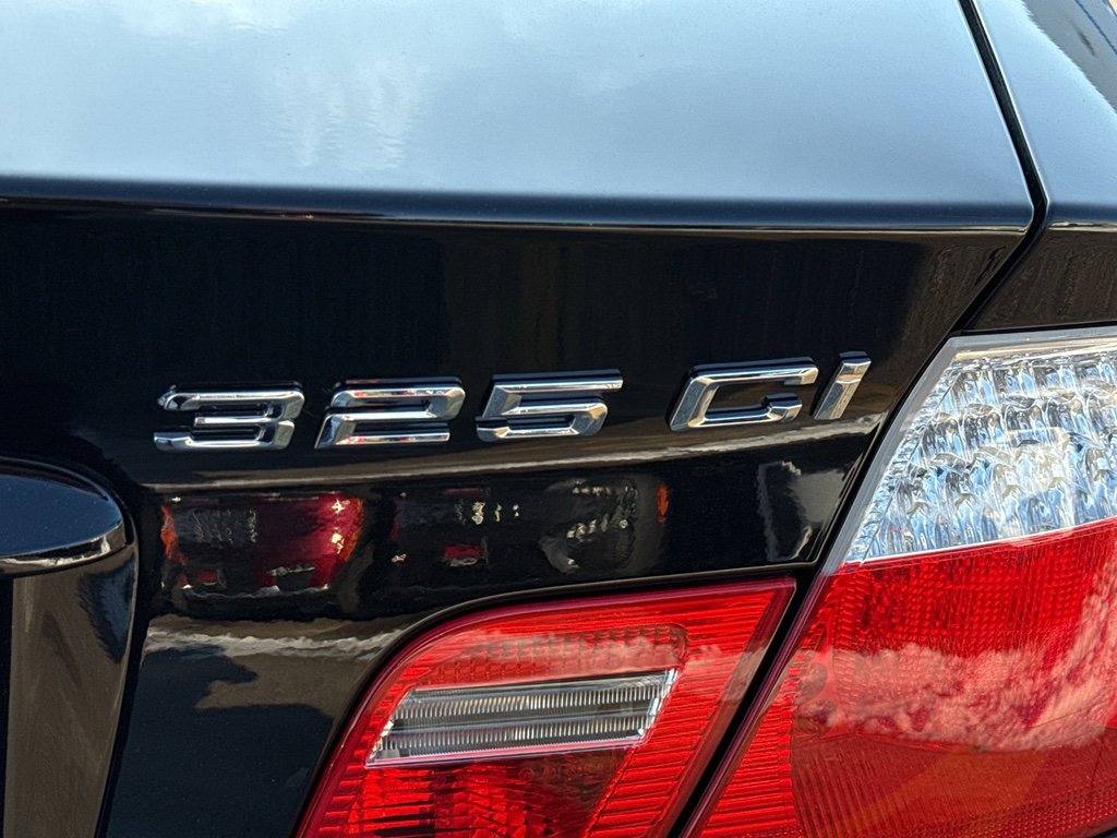 Used 2006 BMW 325Ci Convertible image 8