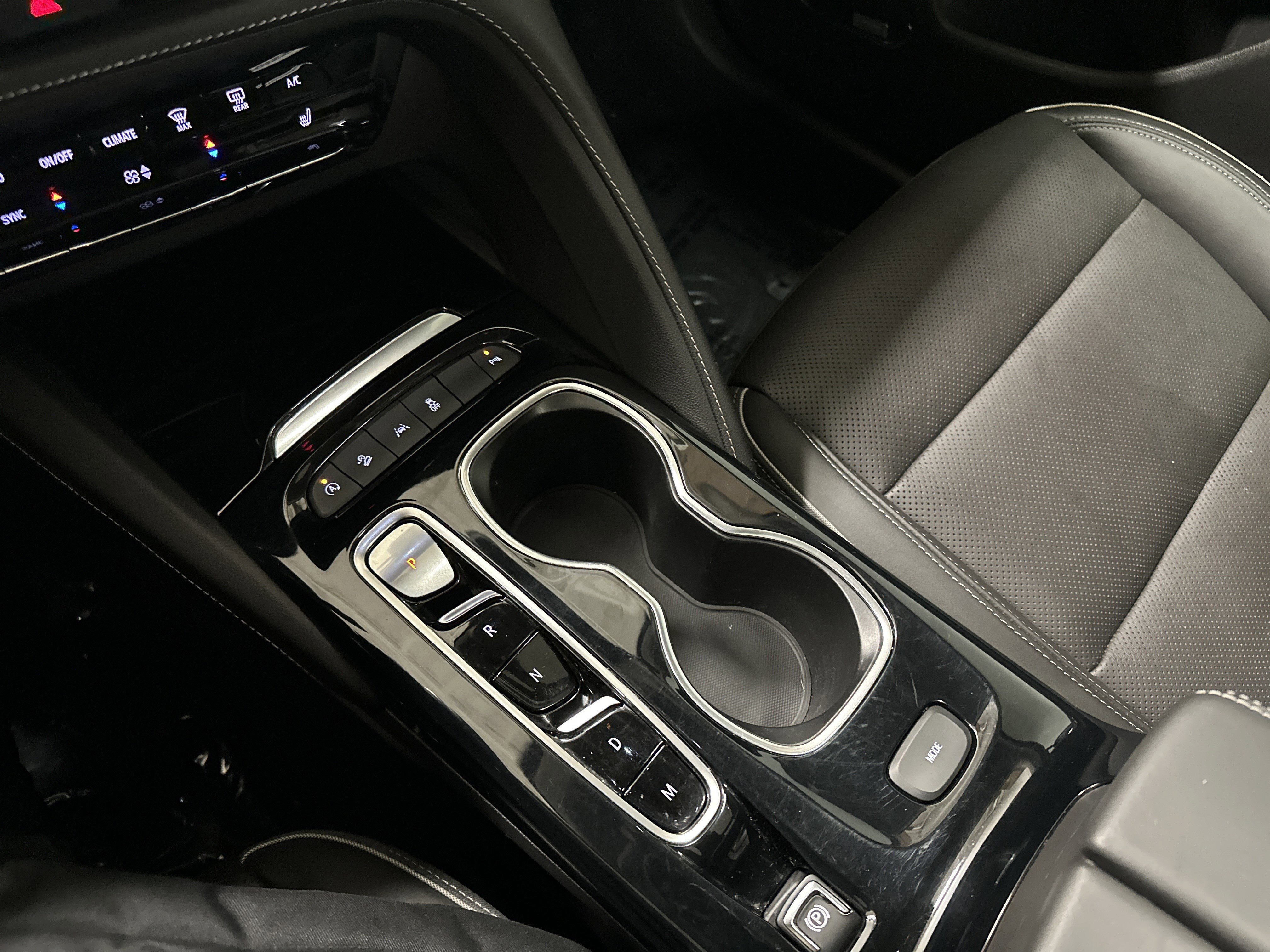 Used 2021 Buick Envision Essence w/ Technology Package I image 26