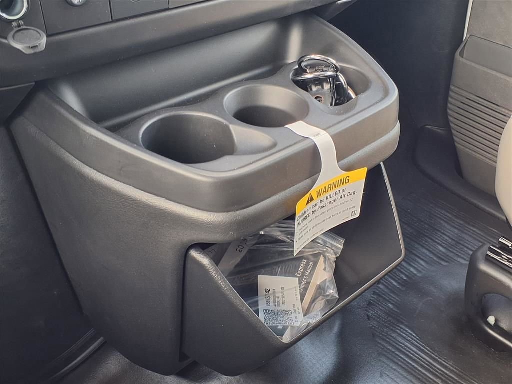 New 2026 Chevrolet Express 2500 w/ Driver Convenience Package image 12