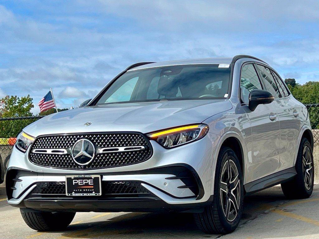 Used 2026 Mercedes-Benz GLC 300 4MATIC image 4