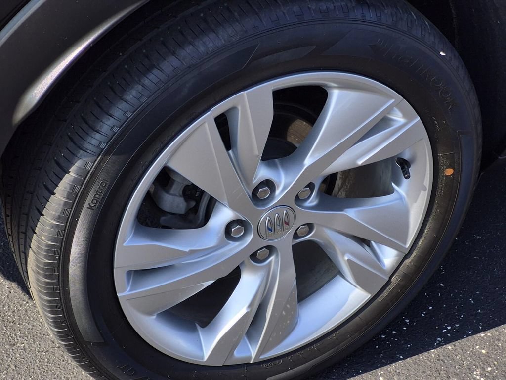 Used 2024 Buick Encore GX Preferred FWD image 7