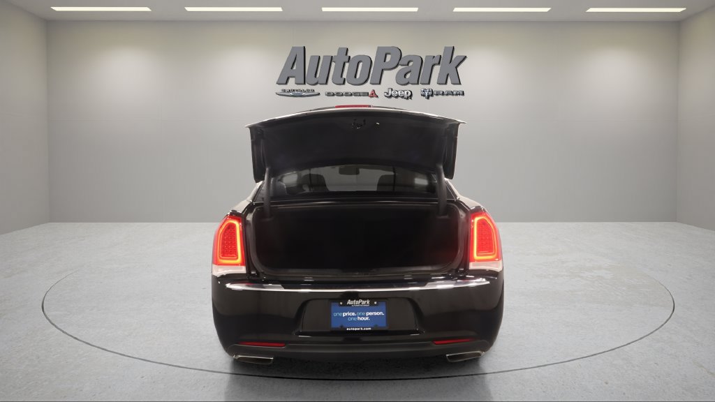Used 2015 Chrysler 300 Limited AWD/4WD image 8