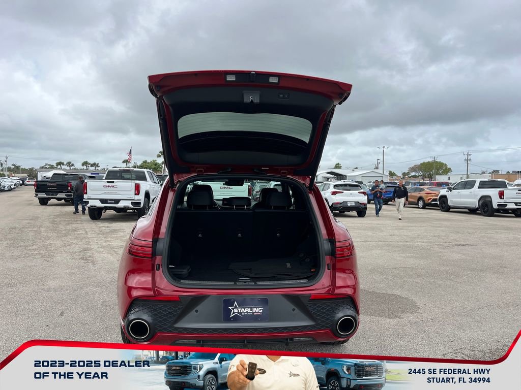 Used 2022 Genesis GV70 3.5T Sport w/ Sport Prestige Package AWD/4WD image 16