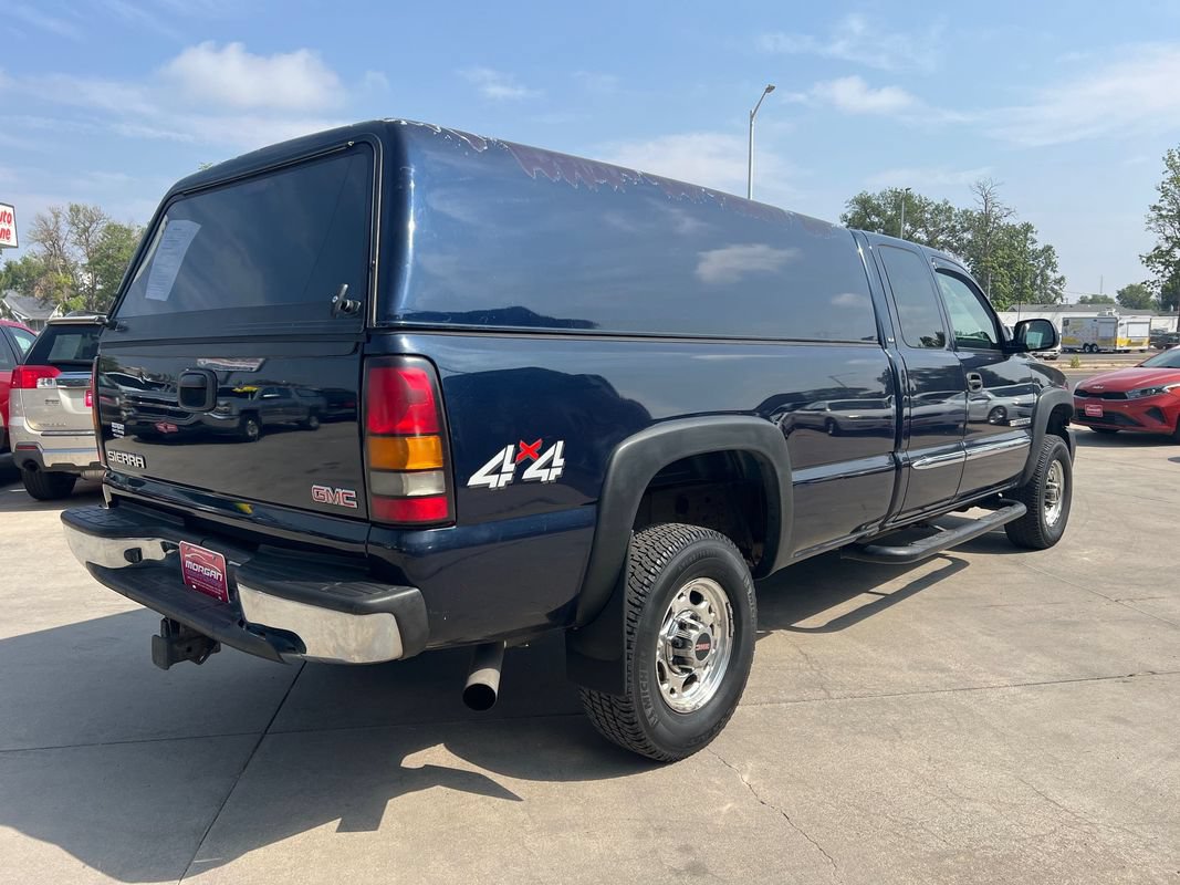 Used 2006 GMC Sierra 2500 SLE w/ Onstar Plus Package AWD/4WD image 7