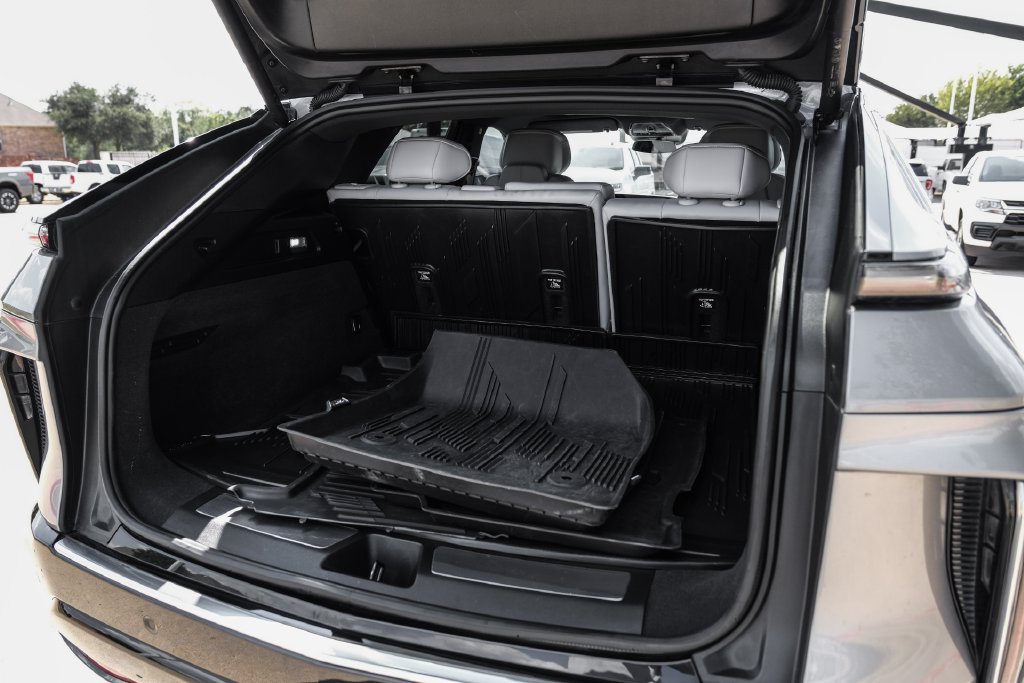 Used 2024 Cadillac Lyriq Luxury w/ LPO, Floor Liner Package RWD image 53