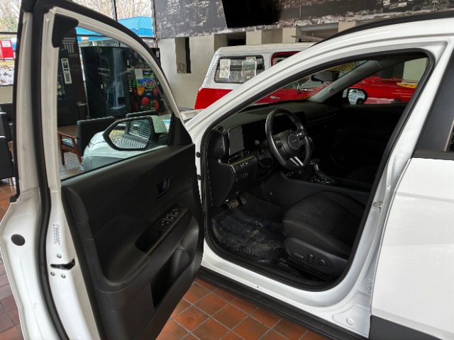 Used 2024 Hyundai Kona SEL image 19