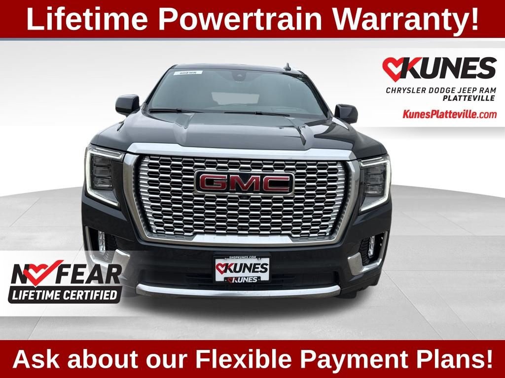 Used 2021 GMC Yukon Denali w/ Denali Premium Package AWD/4WD image 4