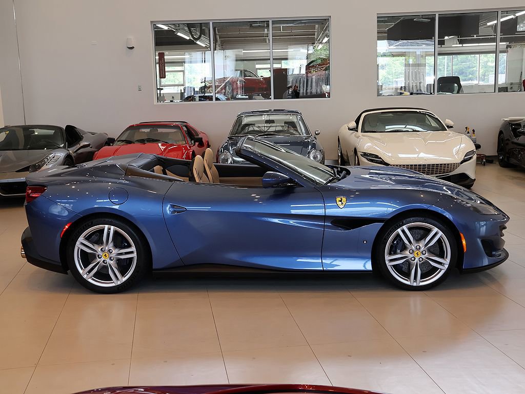Certified 2020 Ferrari Portofino RWD image 13