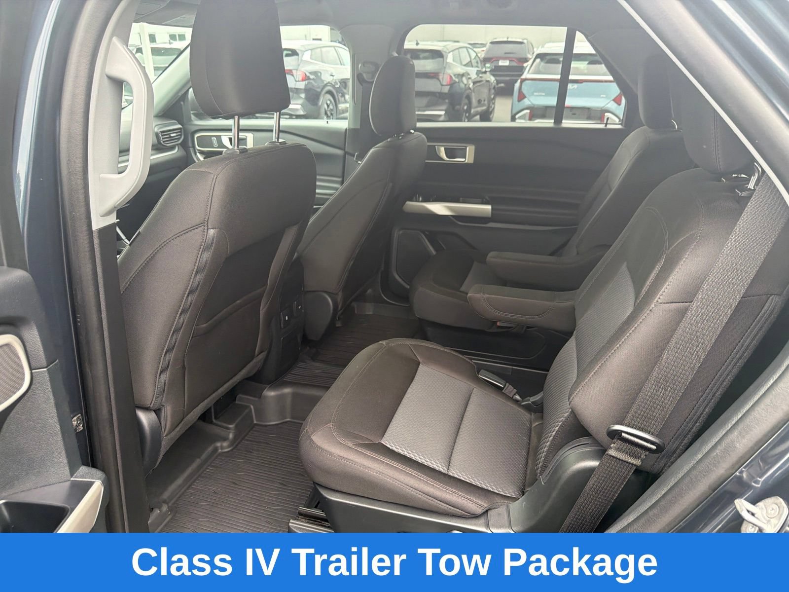 Used 2023 Ford Explorer XLT w/ Class IV Trailer Tow Package AWD/4WD image 19