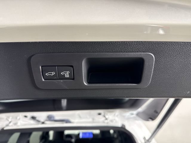 Certified 2025 Lexus LX 700h Overtrail AWD/4WD image 38