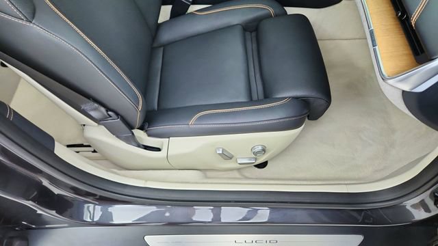 Used 2024 Lucid Air Pure RWD image 22