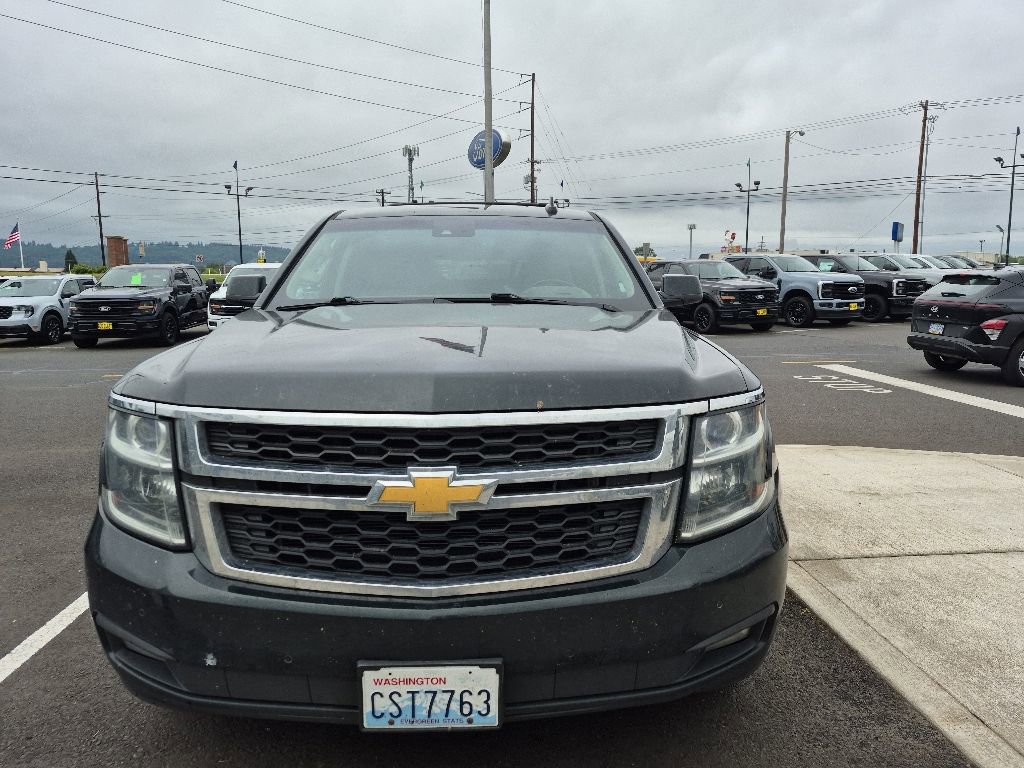 Used 2016 Chevrolet Suburban LT w/ Luxury Package AWD/4WD image 2
