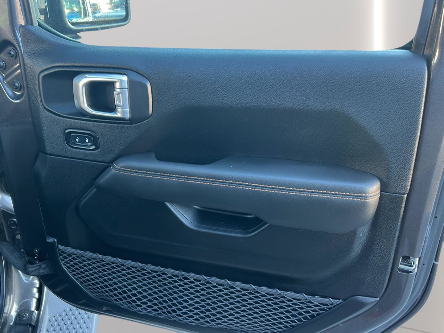 Used 2021 Jeep Wrangler Unlimited Sahara image 27