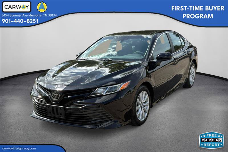 Used 2018 Toyota Camry LE FWD image 1