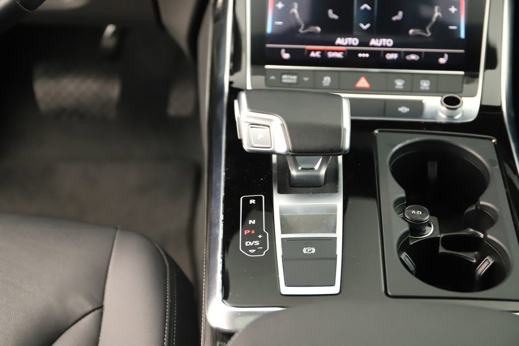 Certified 2025 Audi Q7 2.0T Premium Plus w/ Premium Plus Package AWD/4WD image 20