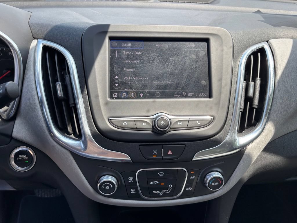 Used 2022 Chevrolet Equinox LS FWD image 17