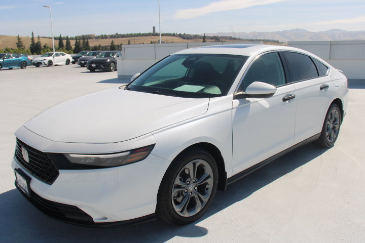 Used 2024 Honda Accord EX image 6