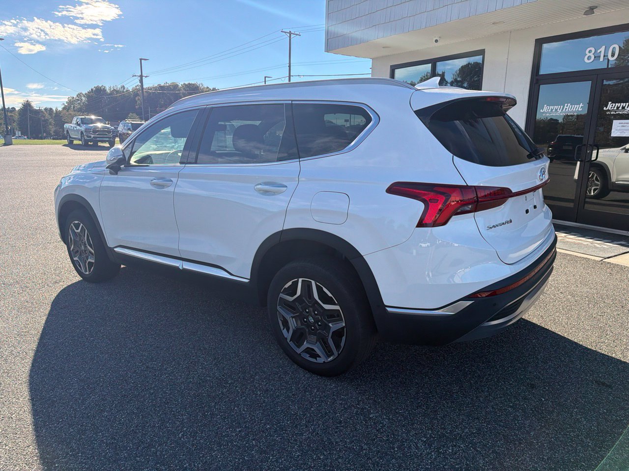 Used 2023 Hyundai Santa Fe Limited w/ Cargo Package AWD/4WD image 7