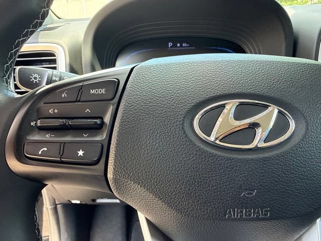 Used 2023 Hyundai Venue SEL FWD image 34