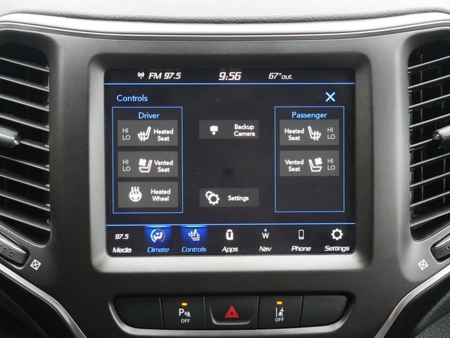 Used 2022 Jeep Cherokee Trailhawk w/ Sun, Sound & Nav Group AWD/4WD image 4