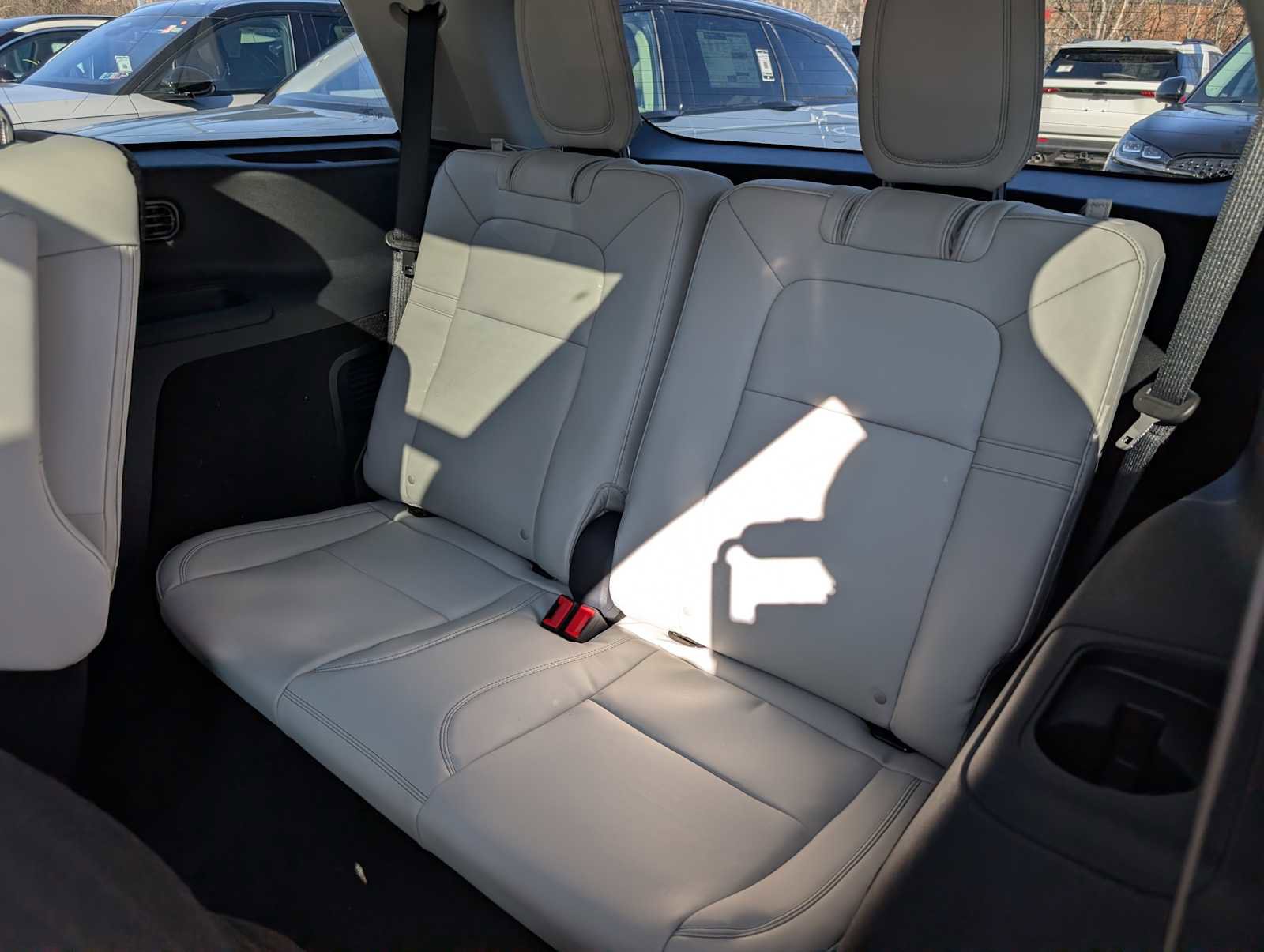 New 2026 Lincoln Aviator AWD image 17