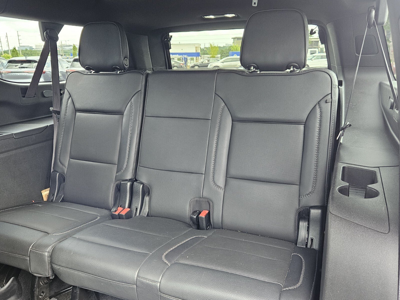 Used 2022 GMC Yukon XL Denali AWD/4WD image 11