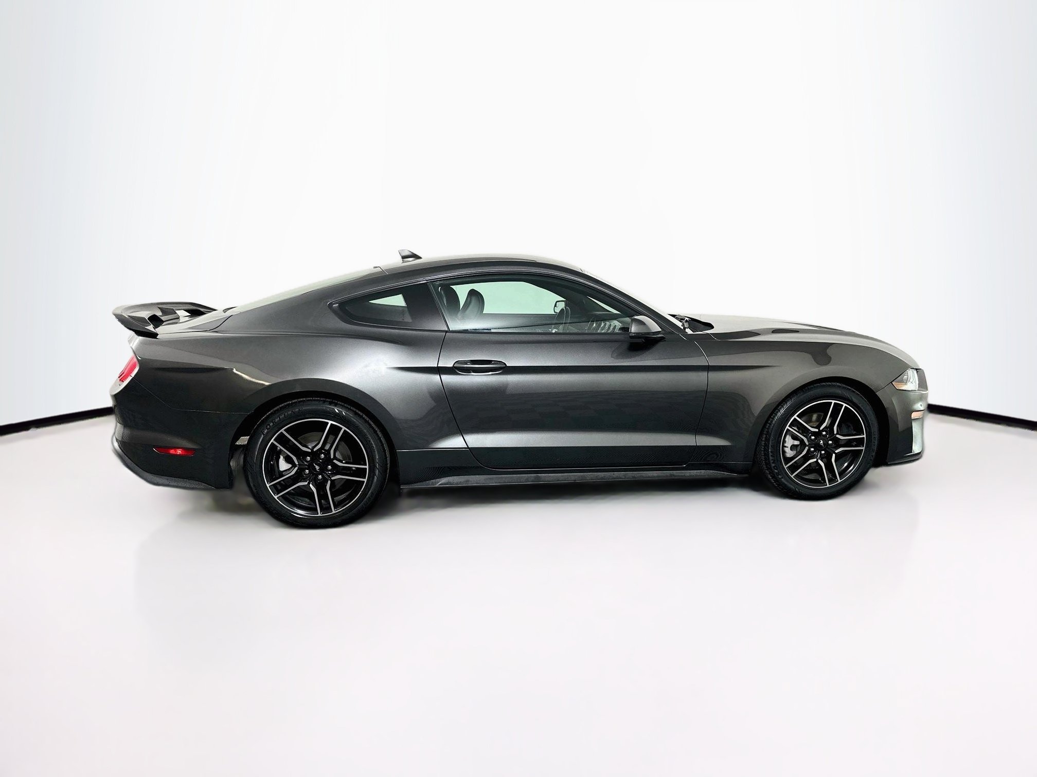 Used 2020 Ford Mustang Premium RWD image 10