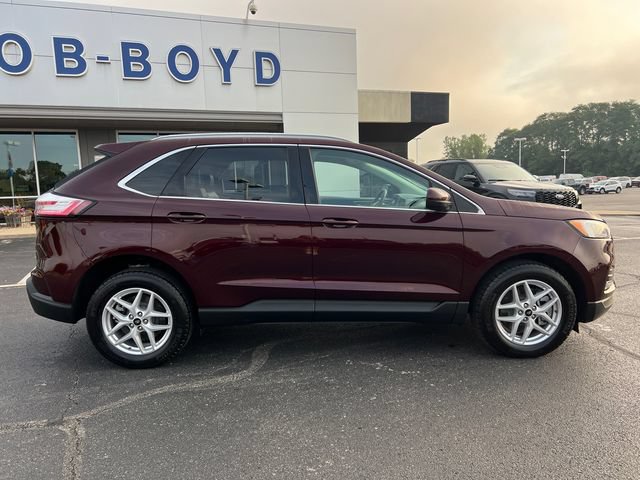 Certified 2024 Ford Edge SEL w/ Convenience Package AWD/4WD image 9