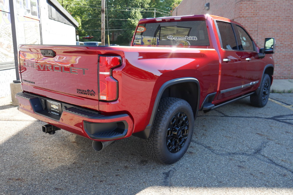 New 2026 Chevrolet Silverado 3500 High Country w/ High Country Premium Package AWD/4WD image 7