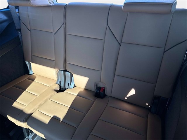 New 2026 Cadillac Escalade Luxury w/ LPO, Radiant Package image 8