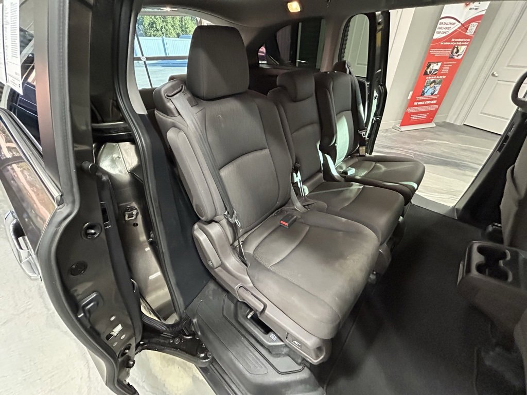 Used 2019 Honda Odyssey EX image 6